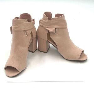 NIB Just Fab Karine Blush Suede Heeled Sandals Size 7